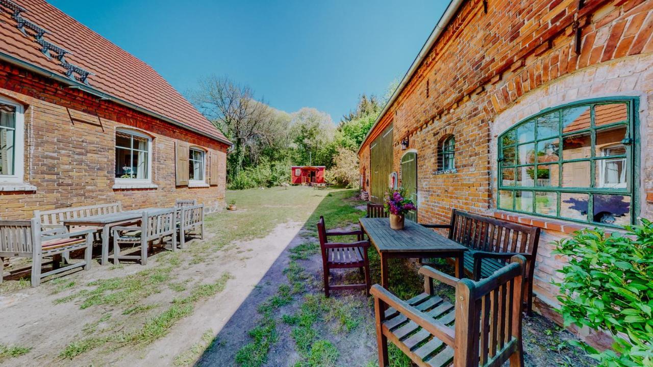 Landhaus Goldene Gans Gross Pankow  Ngoại thất bức ảnh